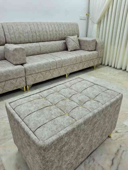 💯موديل ٢٠٢٦ 💯
معمل ومعرض شمس الدجيل 💯💯
وبالعافيه وشايفين كل الخير 💫💫 موديل ديوان حسب طلب الزبون من اختيار التفاصيل واللون الأوف وايت المميز والجميل  .
💯💯💯💯
يوجد لدينا عمل كافة الموديلات للتخم والديوان يتم العمل بأتقان التصميم والعمل بأيادي أفضل النجارين وأروع المصممين والخياطين بشرط خشب بلوك اسود وأختيار المواد عالية الجودة والأسفنج مميز اول مع طبقه بولستر طبي والقماش المقدف درجة أولى وبشرط تكون كل التفاصيل أفضل من العمل التركي من نجاره ودوشمه والفنش عند تقفيل التخم يعني الحمدالله شغل يرضي الله والزبون موديلات التقجيج اليدوي درجة أولى كل التفاصيل تكون بشرط ١٠٠%  وتجي وشوف المعمل والكادر والشغل بعينك وبعدها يتم الاتفاق على كل التفاصيل ...... وأدخل للصفحه وشوف كل اعمالنه  💯 
💫ويوجد بيع بالقسط 💫

والتوصيل لجميع المحافظات 
واي استفسار الاتصال على الرقم . 

***********
***********   وتساب
