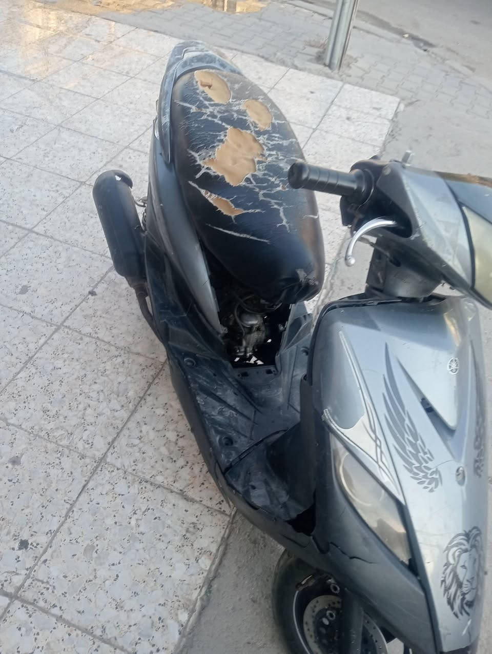 دراجه شغاله سلف كهربائيات باتري تاير جديد
300بيه مجال بسيط كلش  نضافته مثل مواضحه بصوره 
بغداد زعفرانيه ***********ممتواجد ع فيس
