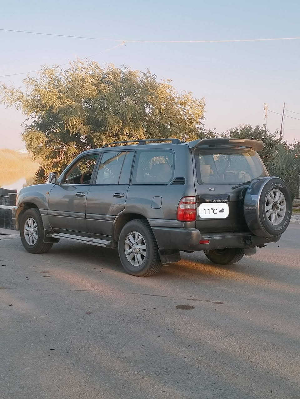 لاندكروز موديل 1998 قطري
مصبوغة عام 
.....مبدلة بيها قمارة.....
محرك 6 سلندر 
كير اوتماتيك 
مواصفات معروفه وكدام العين 
ارقام انبار انكليزي بسمي  
مكان السيارة الانبار الفلوجة او الرمادي  
للبيع او المراوس سعرها 110
***********
