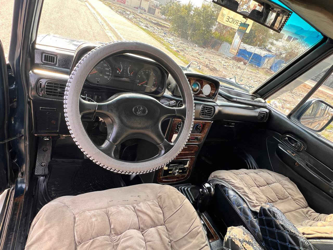 كالوبر  2001
تبريد مركزي 
كير اوتو ماتيك 
دبل اكسل 
تبريد و تتفهه 
ثلاث مقعد 
رقم و سنوية جديد لحد ٢٠٣٠ 
سعر ٧٥ و مجال 
***********
