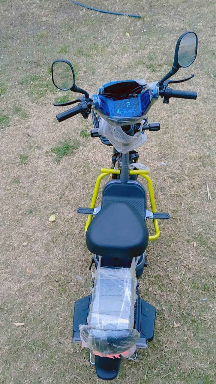 دراجه شحن حجم 14 
سعر ٤٠٠ وبيهه مجال 
مكان المحموديه
***********
