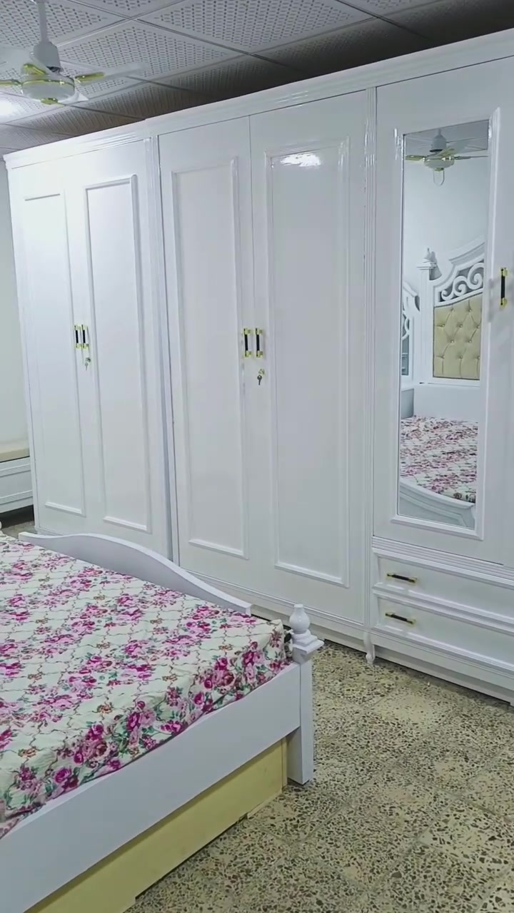 نجارة غرفة شغل تزگام درجة اولى من معملنا 💫👆
العنوان_زويريجات شارع النجاجير
سيد باقر***********
