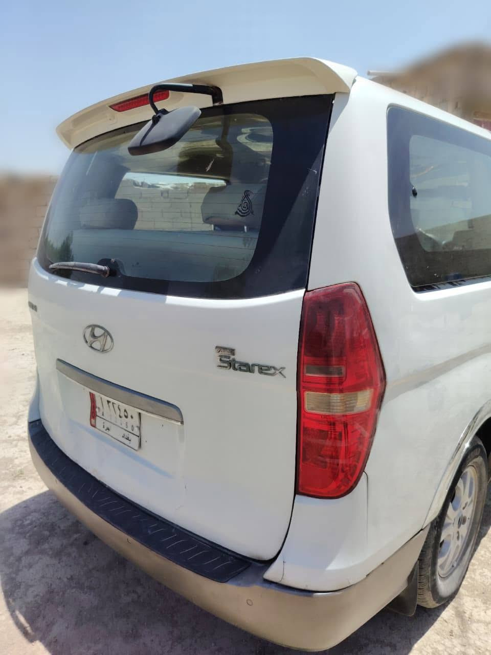 السلام عليكم ستاركس مفتوح للبيع موديل 10 رقم الماني بغداد 
سيارة 🚗 مكفولة كفاله ماعده ضربه صغيره بجنطه كد الشبر 
والباقي كفاله كير ومحرك حداديه واكسن تخم تاير جديد تبريد شغال 
سياره مال جناي 
مكاني بابل الشوملي للاستفسار
 ***********
