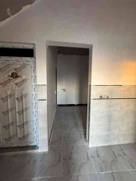 هيما ستي مجمع الباشا مساحه ٩٠ متر واجهة ٧ ونص 

ط الأرضي غرفة نوم واستقبال وهول داخلي وحمام ومشتملات داخليه وخارجية وكراج 

ط الثاني ٣ غرف نوم وحمام ومشتملات وسطح وبيتونه بي نواقص سقوف و شبابيك السعر ٨٥ مليون قابل للتفاوض 

للاستفسار اتصل

***********

واتساب خط تليكرام
