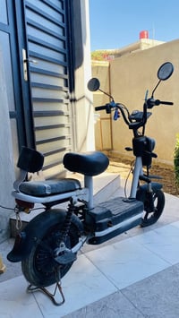 دراجة شحن • بطارية معطلة • نظيفه