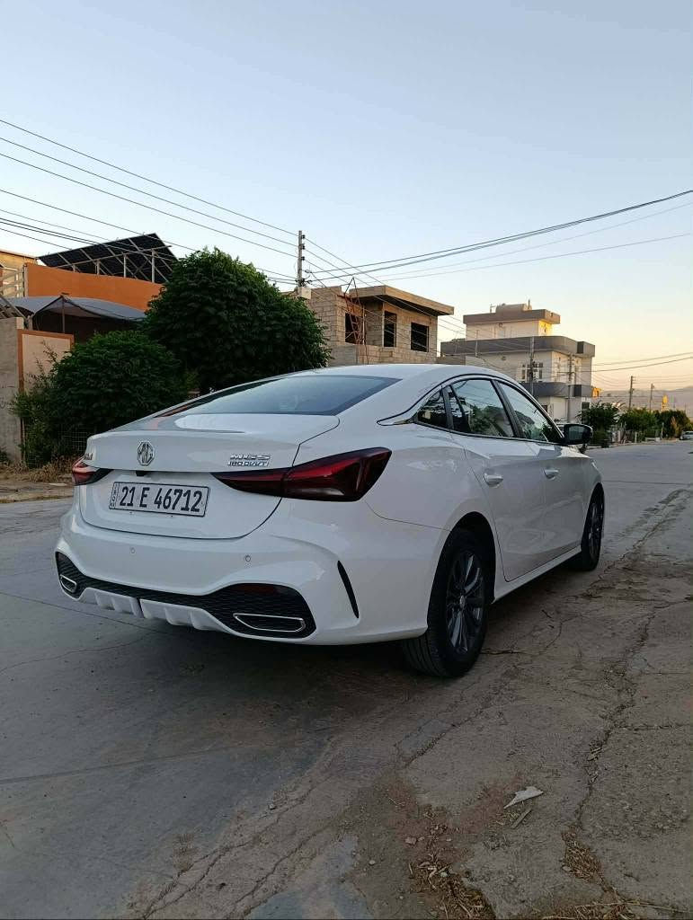 MG GT2025 فول مواسەفات بۆیاخ تەنک 
هیچ بۆیاخی نیە
تەنها 10هەزار ڕۆشتوە بەناو خۆمەوەیە شوێن عەربەت
نرخ125گەڵا و مەجالێکی کەم 
ڕەسمی سۆنەریم داناوە
*********** السليمانية, العراق
