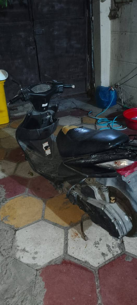 السلام عليكم
دراجة ادرز ما مستفاد منه تحتاج إلى ملف لان ضارب ويضرب اي باتري تبدله والسلف محتاج كتف شحن وشتغل الياخذه كوم حديد الدراجة نايمه ب البيت ما محتاجه لهالسبب رايده من الاخير قفل 275 الف مكاني الزعفرانية قبل جسر ديالى واتساب ***********
