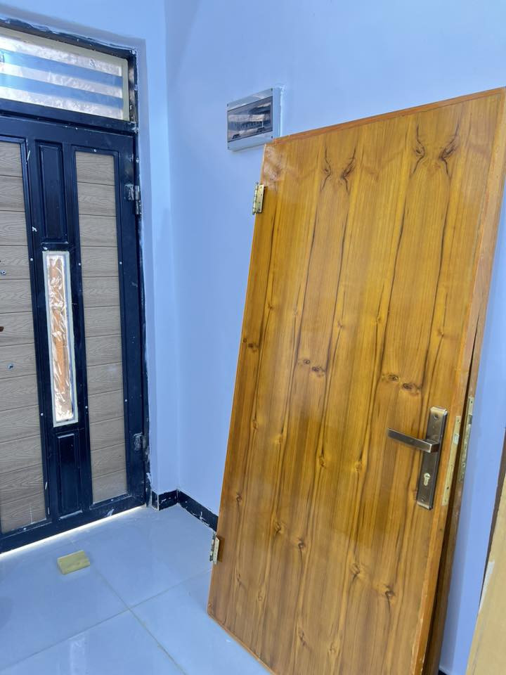 بيبان ثنين خشب تسكام قوي سكمتهن قبل 3 اشهر نضيفات كلش اريد ابيعهن ارتفاع 184 وعرض 88


**إذا كنت صاحب هذا الإعلان وتريد حذفه لأي سبب، رجاءا أرسل رسالة إلى الدعم الفني**