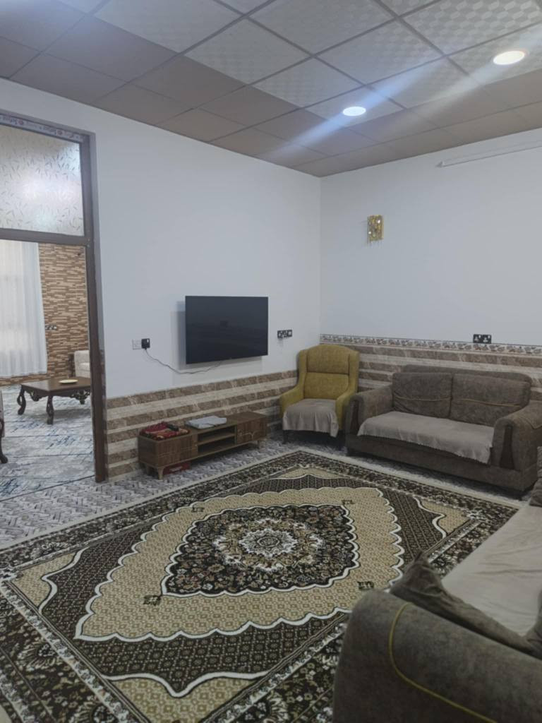 نوع عقار زراعي
دارللبيع۲۰۰متر  طابقين كركوك  دروازه قريب مدرسة بيخوت مقابل جامع تكيه بيرخدري منطقه فول خدمات ماء كهرباء
شارع تبليط وعريض
يتكون طابق الاول غرفتين نوم
استقبال
هول
مطبخ حار  بارد
صحيات
كراج سياره
طابق الثاني
غرفتين نوم
سويت
هول
صحيات
سعر۷٥ملوين بي مجال
للاستفسار
***********واتساب كركوك, العراق
