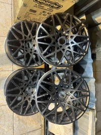 ويالة svt تو سايز ب350 مكاني بغداد الدوره  07722711912