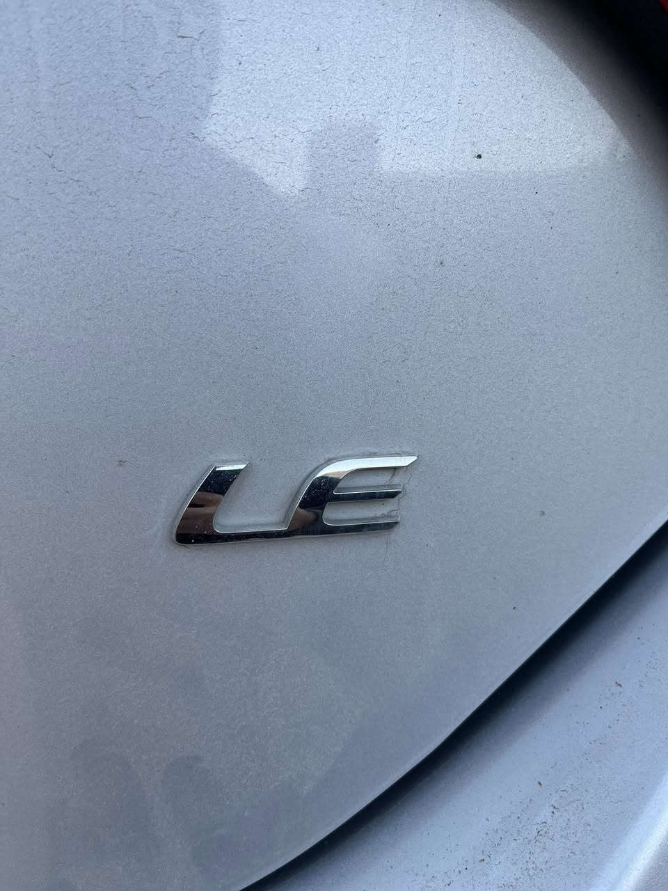 سلام عليكم كورلا البيع موديل 17 السياره بسمي تاخذ شرط التحويل السياره رقم سليماني  السنويه الحد 27  السياره جديده بمعنه الكلمه السياره ضرر مبدل بونيد وجاملغ بس بدون صبخ الرقم ***********/السعر 130وبيهه مجال
