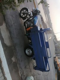 عندي ستوته ٢٣ رقم انكليزي نضيفه حيل يريد يتصل 07838455357