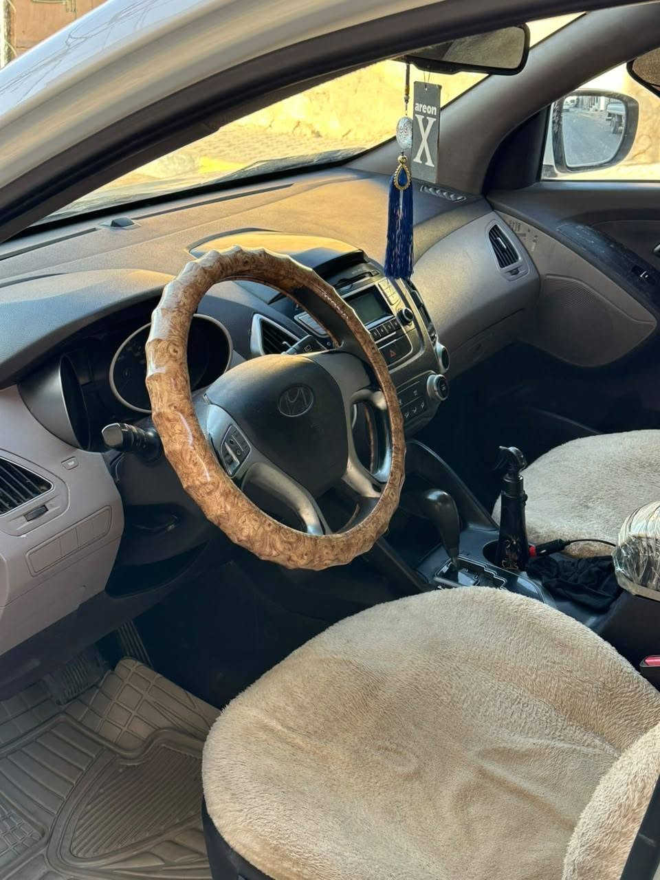 مكيته كفاله مكينه بالكارتون
تبريد ثلج 
مابيه كل نقص 
سياره مكفوله من ضربه بيه تحجات بسيطه ومصلحن ومصورهن 
سياره رقم 📱 نجف 
مكان سياره نجف 
شارع المدينه 
سياره بسم والدي سنويه 
بيه قاصرين 3 نفرات اصغر واحد بيهم مواليد 2014 
والبقيه راح يخرجون من قاصرين 
سعر سياره 120 
رقم 📱 الهاتف ***********
***********
