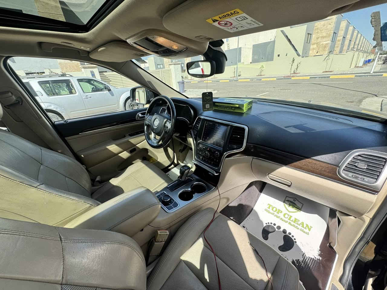 جيب ٢٠١٨ خليجي لمتد
مواصفات لمتد بانوراما كشنات ميموري وتدفئة وتبريد اربع كشنات وباقي مواصفات لمتدد المعروفة لسيارة بدون صبغ مبدل بيه قطعة بلادية وقطعتين مفتوحه ووبيه شويه بارد موجودة كامل تفاصيل بلفحص ماشيه ٩٠ الف
السعر  ٢٢٥
***********
***********
