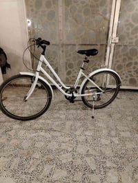 بايسكل ترحال صنع في اوربا بايسكل جديد الله شاهد مابي اي نقص كامل مكمل ...