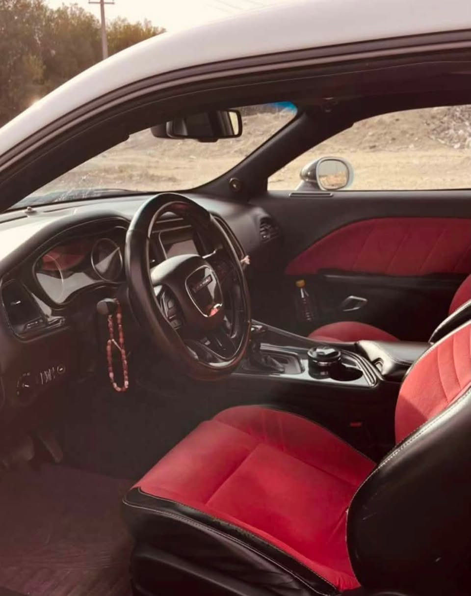 السلام عليكم
جالنجر 2020 SXT

محرك V6
رقم اربيل  بأسمي احولك يمته ماتريد 
ماشية 56 الف 

بصمة تشغيل وأبواب
شاشة كبيرة كار بلي فول اندرويد 
تشغيل عن بعد
كشنات كهرباء
كشنات جلد ومخمل 
هيتر مرايات
تبريد ثلج
LED أمامي خلفي
تو ويل بلاك توب
ويل 20 أسود
وضعيات القيادة سبورت
مكفول كير ومكينة وشاصي
حادث أمريكا نفسه
مبدل بنيد وبيها شبر صبغ بالجاملغ الايمن 

مكانه بصرة 
السعر 173 وبي مجال للشراي 

واتساب: ***********
