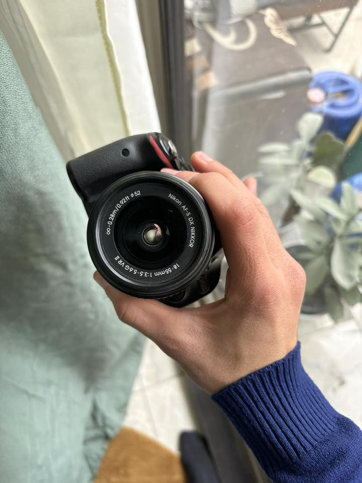 كامره نيكون 5100d كامل ملاحقاتها سعر ٣٢٥ 

***********
