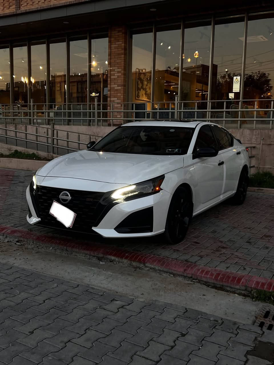 التیما SR PLUS
مودیل ٢٠٢٣
فول مواسفات سلاید و شاشە گەورە
رقم كاتيكە و ٣ مانگی لەگەڵە
١٧ میل ڕۆشتوە
سەیارەکە ٥ پارچەی بۆیاغ امریکایە بێ ناوگردن 
رەسمی حادیسەکەیم داناوە
سۆنەرم داناوە
شوین کەلار
ژم ***********
