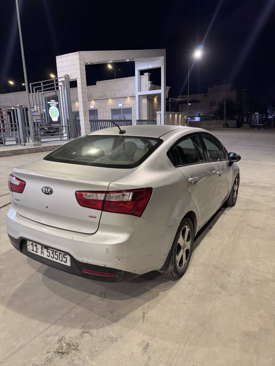 كيا ريو للبيع 2014حادث جانبي باب وجاملغ
جهازه سياره كلها كير محرك تبريد خير من الله 
مكاني بغداد حي الاعلام 
*********** 
80السعر
