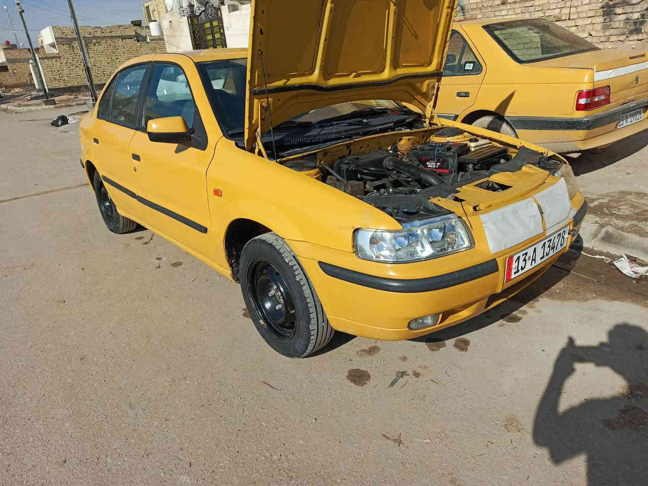 سلام عليكم سمند موديل 2011 رقم ميسان  نكليزي مكان  سياره ميسان جاهزه على اخير حبابه ربع متخسر عليها مصفره سعرها 37بيها مجال اي ستفسار اتصل بيك خير تدلل 
***********
