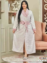 روب عرايسي فرو • مقاسات L-3XL • بعقوبة الفاروق