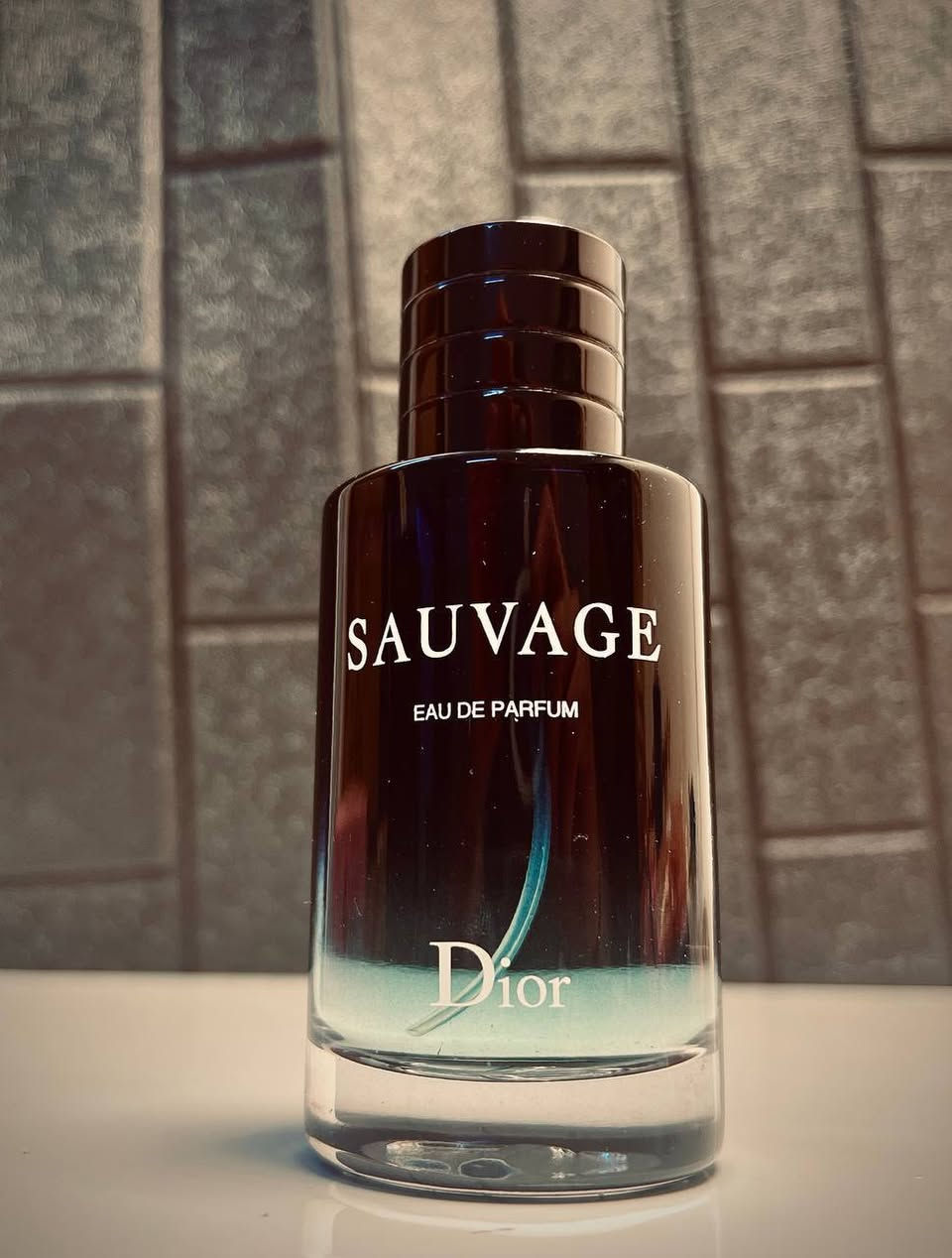 عطر سوفاج الفرنسي 🫦 SAUVAGE 

البرفيوم الأكثر مبيعاً واثارة بالعالم 🥇
عطر سوفاج اطلقته ديور للعطور وتميز بكونه اكثر العطور الرجالية اثارة🖤
 تركيبة جريئة وقوية تمنح الانتعاش والثقة للرجل وهو عطر الكلاسيكية الخالدة ورمز للذوق الرفيع🖤
حكاية من حكايات الجمال والأداء الخرافي وتناغم النوتات العطرية من أفخم العطور 🖤ثباتيـة تجنننن لفتـرة طويلة. 
رائحة تخطف الأنظار 🤩عطر ينبض بالإنتعاش 🔥
الـمنشأ / فـرنسا 🇫🇷 ماستر كوالـتي
#عطر_ديور_سوفاج 
#اكسبلور #explore #مشاهدات


**إذا كنت صاحب هذا الإعلان وتريد حذفه لأي سبب، رجاءا أرسل رسالة إلى الدعم الفني**