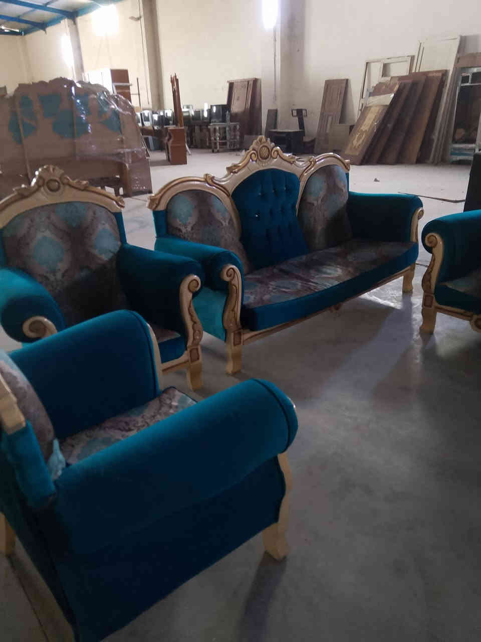 تخم زان 10 مقاعد سعر 225 مكان ديالى خالص هبهب عرب شوكة الشري يتصل ***********.   يوجد توصيل بكروة
