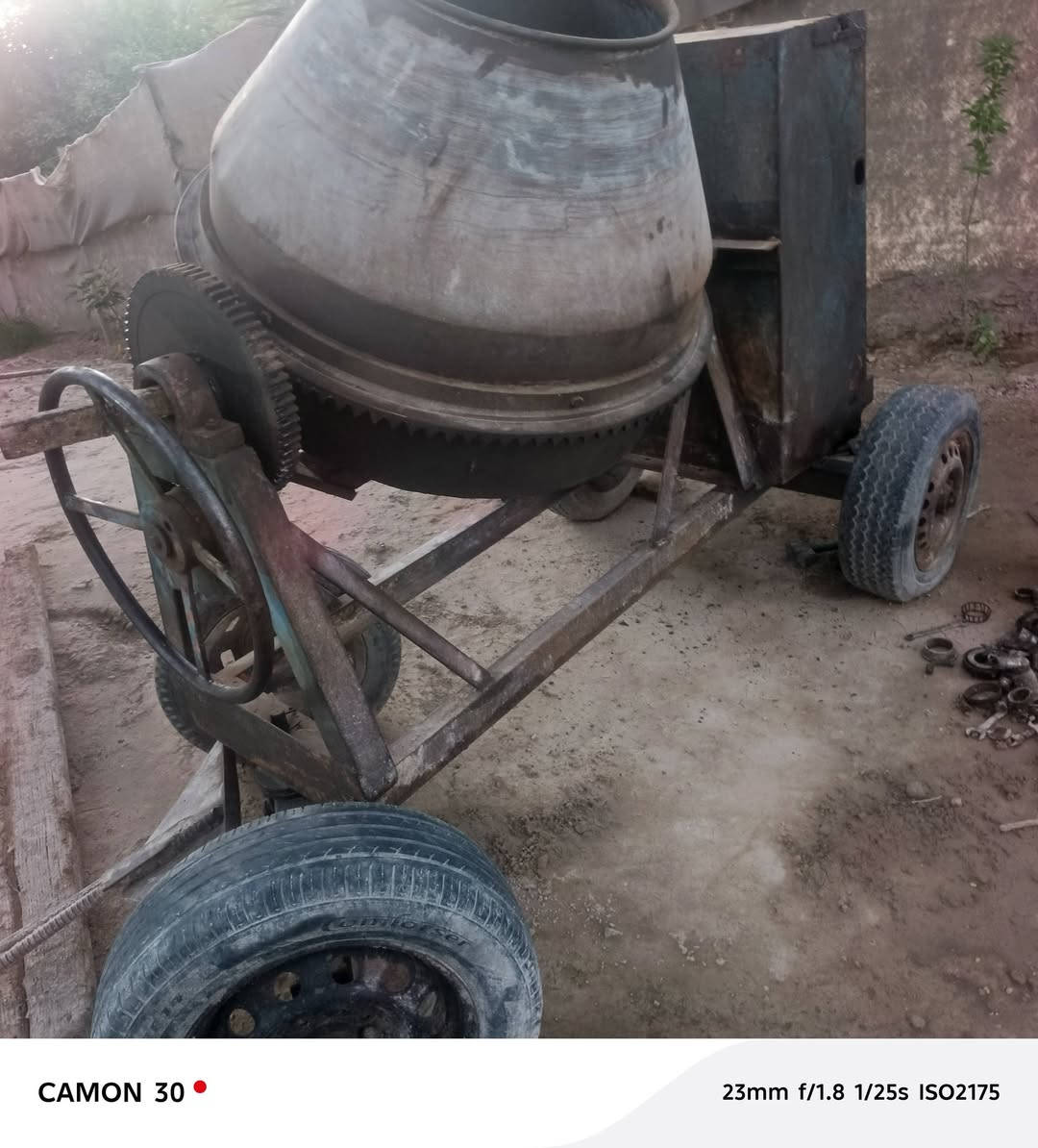 خباطه لبناني جاهزه للشغل لبيع ***********
