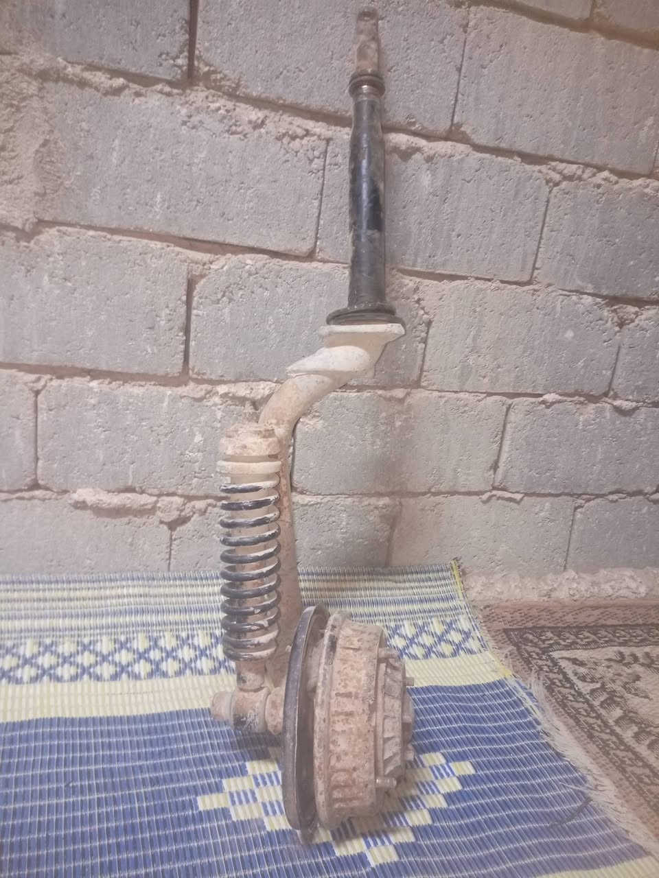 السلام عليكم
ماشه مال تكتك بياجو مضيفه 
كامله بس عوزه صيليب فلنجه، 
وصيني وعنبار مكاني بابل القاسم 
للاستفسار ***********
