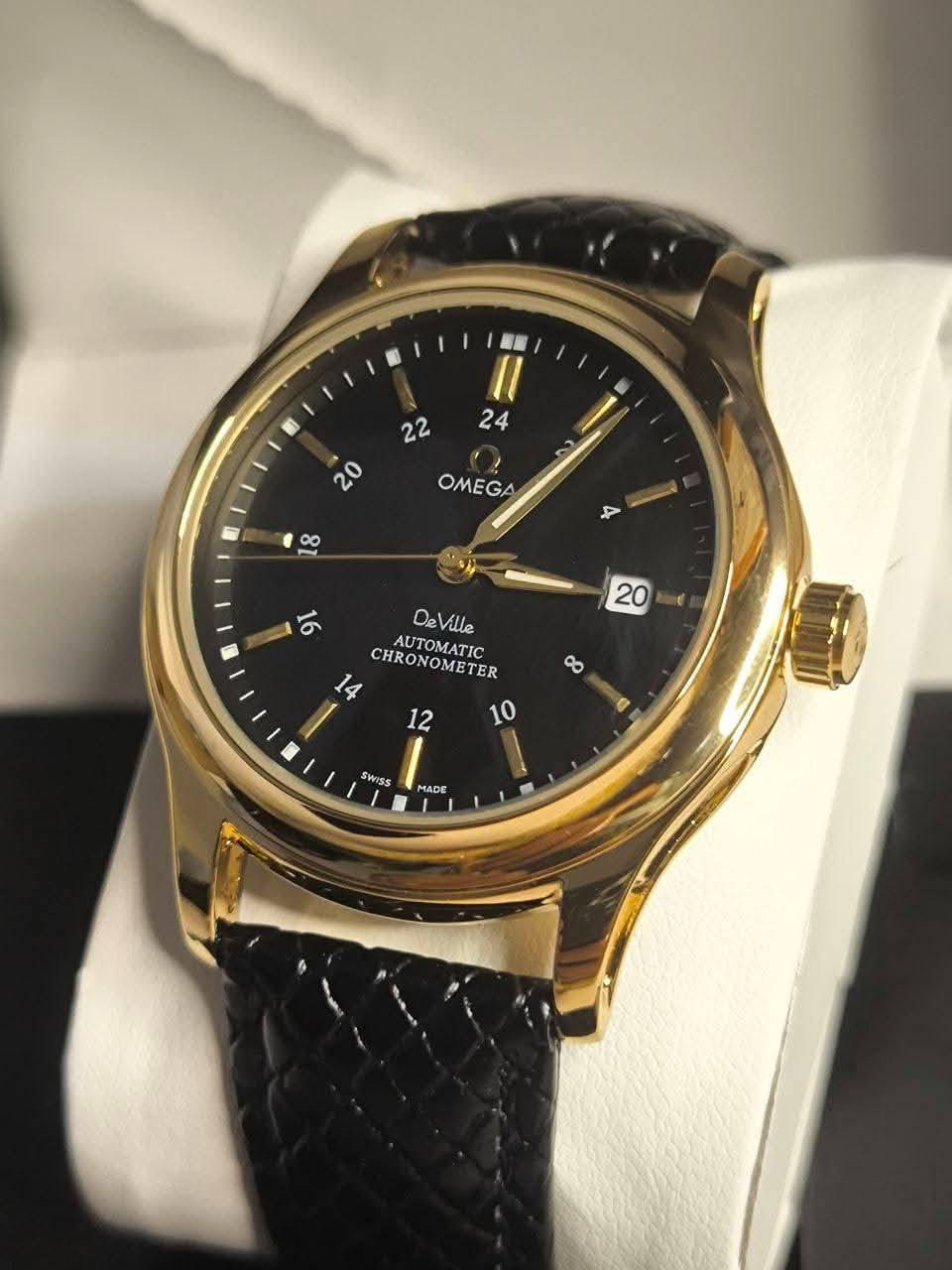 ساعة من ماركة اومكا OMEGA
تحفة فنية 

لمحبي الكلاسك والهدوء

مكينة اوتماتيك نصب وتكويك 

ميناء ابيض مميزة مزودة بمنفذ تاريخ مع فول لامينوس 

زجاج زفير  ضد الخدش 

مقاومة ماء وغبار...سير جلد طبيعي 

قفل فراشة...مختمه بالكامل 

السعر:-65الف مع توصيل


**إذا كنت صاحب هذا الإعلان وتريد حذفه لأي سبب، رجاءا أرسل رسالة إلى الدعم الفني**