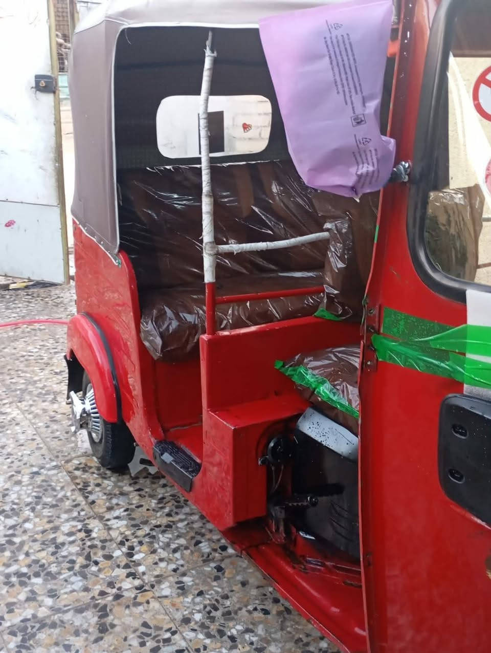 سلام عليكم تكتك لبيع موديل 17 كفاله عامه تكتك معمره وجهزه غشل وطلع مكني بغداد رشاد سعر  5250  رقم لهتف ***********
