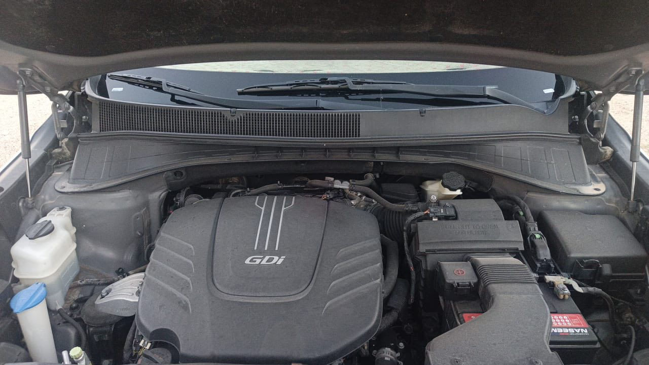 السلام عليكم  للبيع فقط 
كيا سورنتو 2016 وارد امريكي 
بدون صبغ مكفوله كفاله عامه 
رقم بغداد 
حجم المحرك 3600 
تشغيل بصمه 
كامره خلفيه 
7 راكب 
الكشن جلد 
بدون تنته قماره حديد 
السعر 190 الف دولار وبيه مجال اتصل وبيك خير ودلل مكان السياره الانبار / الخالديه  رقم الهاتف ***********
