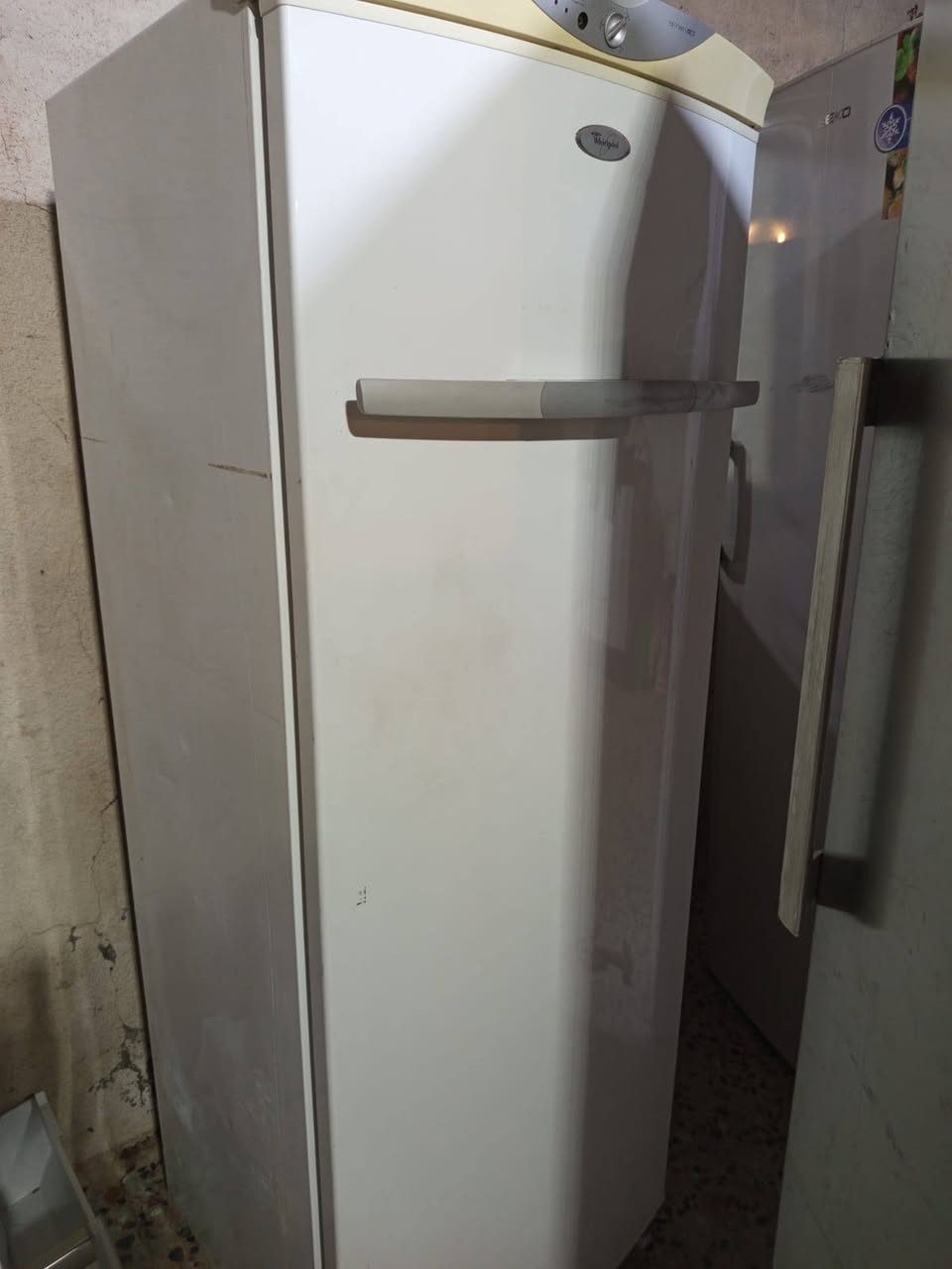 مجمده عمودي على وضع الشركه يوجد لدينا ازيد من مجمده عمودي على وضع الشركه فريزرات ثلاجات اي شيء تطلبونه اذا ما موجود ونوفره لكم حتى برادات ماي اكو يم ورشه ابو  زهراء تبريد والتكييف مكان بصره ابي الخصيب يوجد لدينا خدمه توصيل تواصل مع رقم***********
