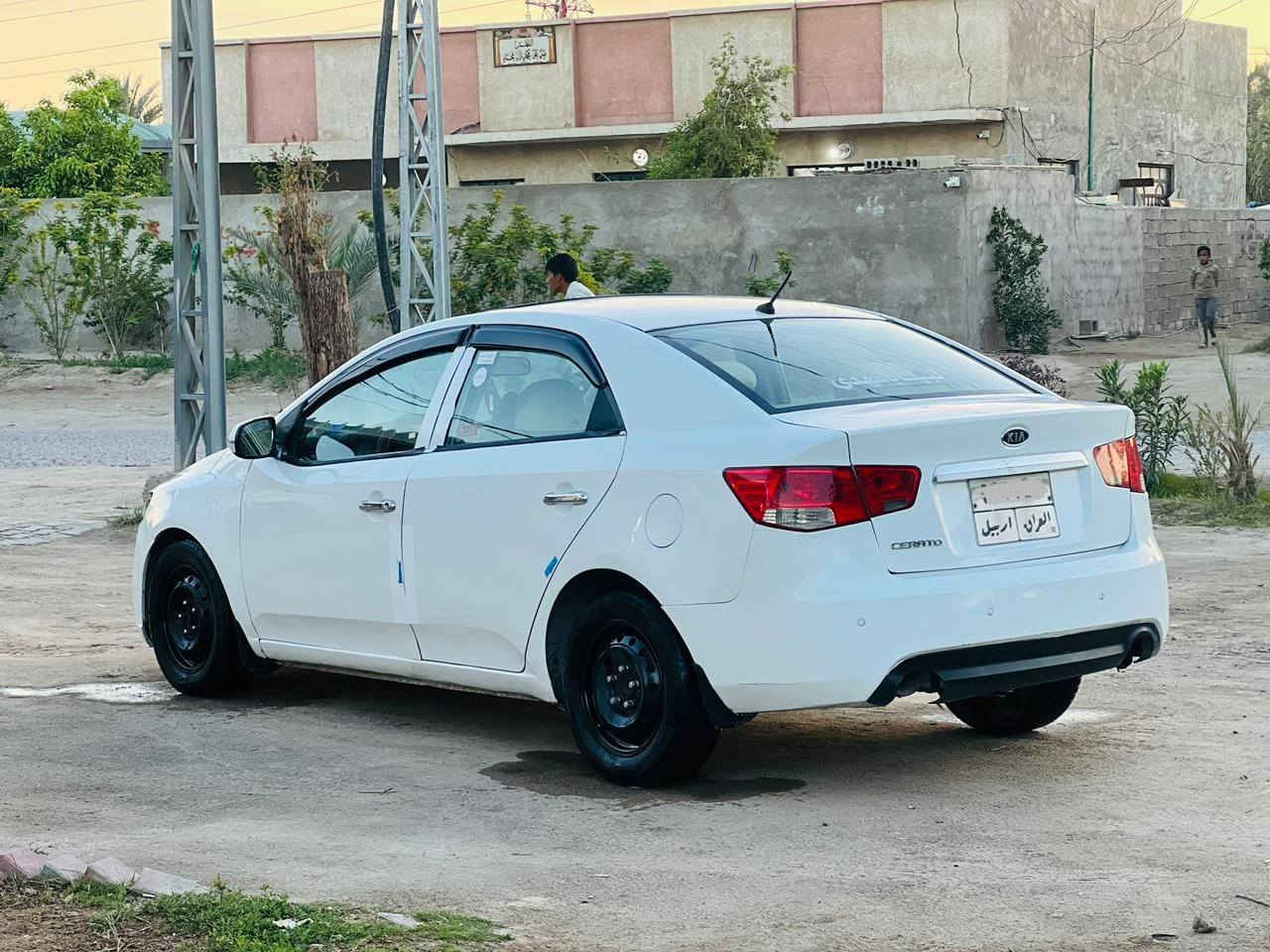 السعر ((69))
الاتصال ***********
سيراتو موديل 2012 خليجي رقم اربيل وكاله او تحويل حاظر
فول مواصفات 1ع1

سياره صبغ عام
شواصي ولغود وحوض كفاله

مكينه وكير وحداديه جدد تخم تاير كهربائيات كله شغاله تبريد ثلج سياره مال جناي وترايه كلش حلو برغي ماعايزه
مكان سياره نجف
