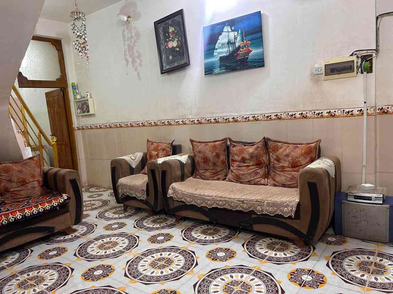 دار للبيع 100م  5x20 طابو زراعي حي الامام قرب المستوصف
طابقين غرفه فوك وغرفة جوه .عرض الشارع ٨ م 
السعر ٩٠ وقابل للتفاوض للاستفسار***********
