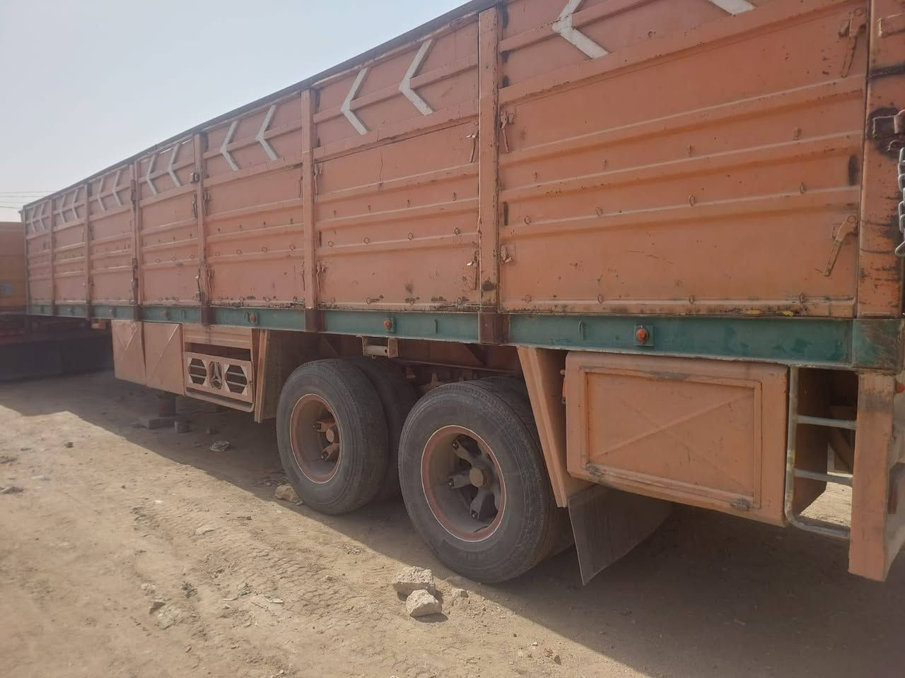 عربياين عدة اثنين اجناب شغالة براد 14شاصي مكفول تخم تاير وحدة وثانية نص عمر الطول 12وتص جهازة من ابريك كهرباية جهازة كبل للشغل السعر اتصال على الرقم ***********
