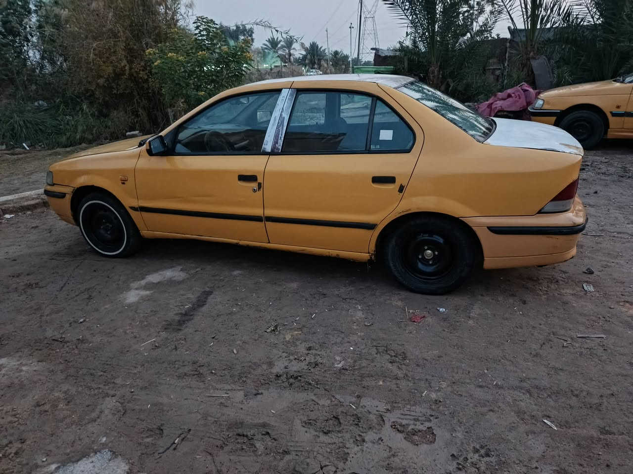 سمند 2010 رقم بغداد سنويه نافذه بال٢٤
كير ومكينه وكهربائات جاهزه
البنيد طاير فقط
السعر ٢٧ وبيها مجال قليل 
***********
مكانها الديوانيه
