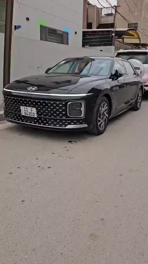 سياره هونداي ازيرا جراندر اخر فئه موديل 2024 فول مواصفات ما عدى الفتحه كامره 360 درجه شاشه كبيره سياره حلوه و جاهزه تشغيل عن بعد و ترك للامام و الخلف
واتساب ***********
