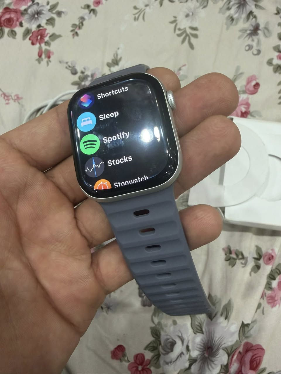 السلام عليكم
ابل ووتج الجيل 10 ، 46mm
الساعه بحالة ممتازه ، نضافتها فوول ، بيها شخوط كلش خفيفه اصلاً ممبينات 
البطاريه 100% 
يجي وياها الكيبل الاصلي + الكرتون و اكو لاصق شاشه عليها 
السعر 299 الف قفل
المكان النجف


**إذا كنت صاحب هذا الإعلان وتريد حذفه لأي سبب، رجاءا أرسل رسالة إلى الدعم الفني**