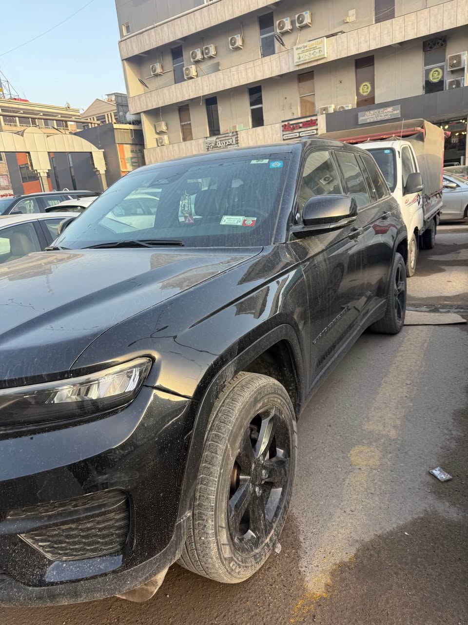 السلام عليكم جيب 2023 الشكل الجديد 5 راكب بلاك توب حادث بدون ايرباك رقم بغداد بااسمي مكانها زيونة جاملغ السكن مبدل والثاني كلير الباقي مكفول سياره جديدة السعر 31500$ بيها مجال جدا بسيط *********** بغداد, العراق
