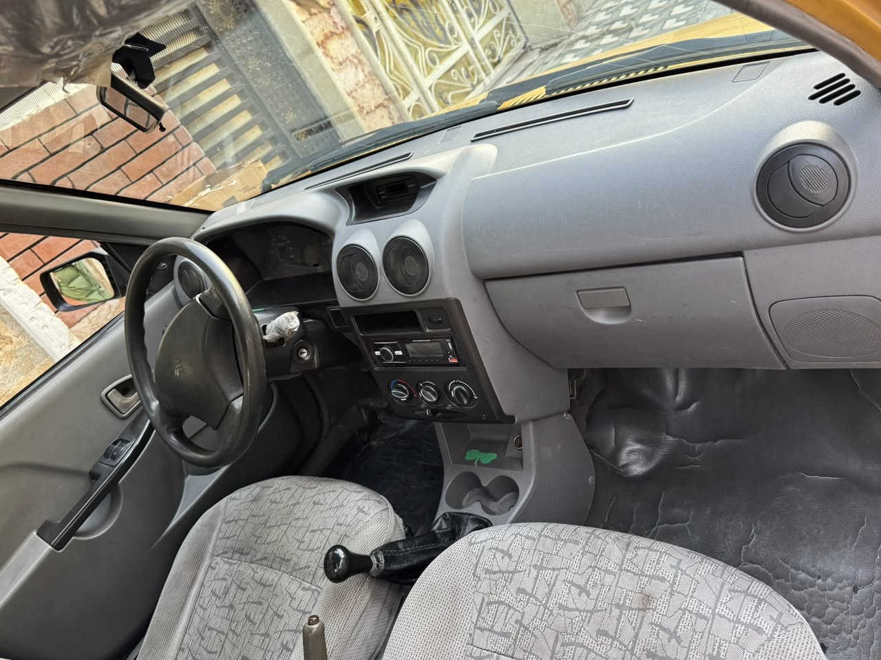 للبيع سياره كفاله من كلشي موديل٢٠١٢
رقم:***********
اي نقص مابيها سعر خاص 
مكاني بغداد شعله
