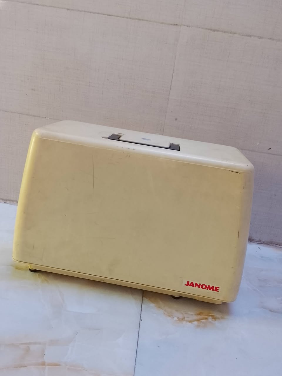 ماكنة جوكي نظيفه للبيع


**إذا كنت صاحب هذا الإعلان وتريد حذفه لأي سبب، رجاءا أرسل رسالة إلى الدعم الفني**