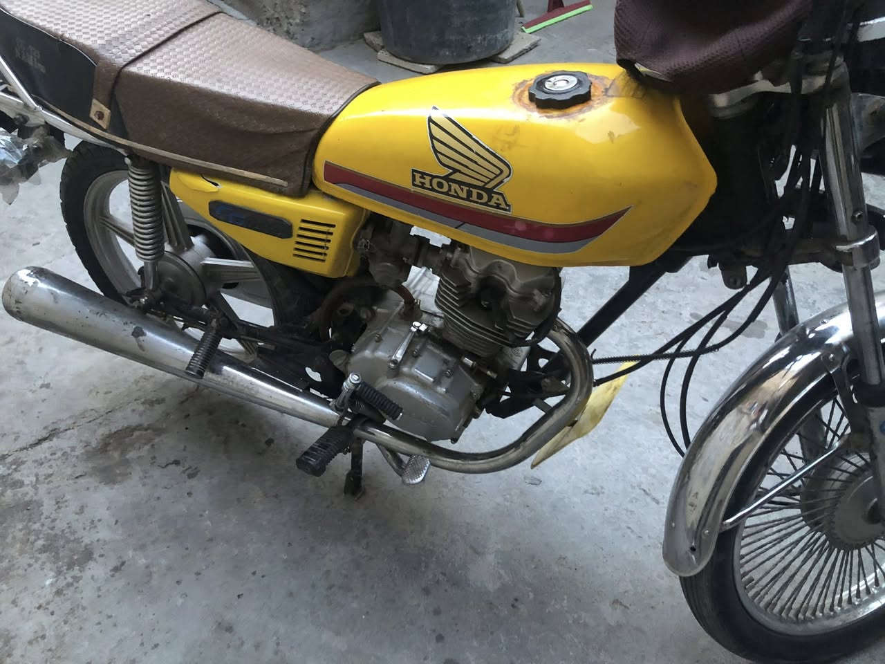 السلام عليكم ايراني ناعمه 4كير. للبيع مكاني بلمدينه سعر 400 رقمي ***********
