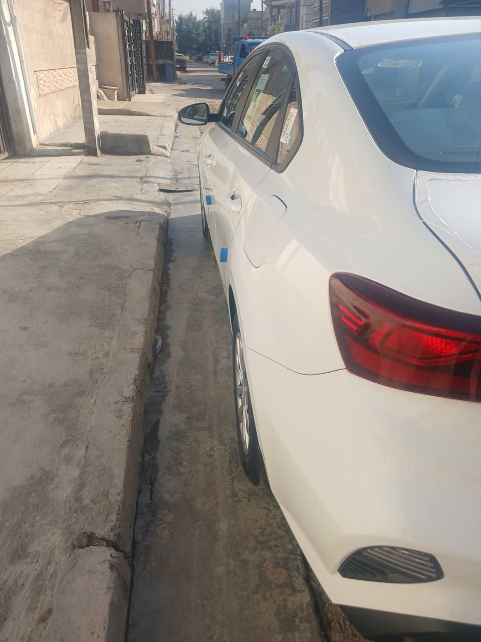 سلام عليكم سيراتو مديل 2024 الشركه الدوليه  السياره مكفوله من الصبغ وبارد وتبديل كفاله عامه السياره داخل لونين سبيرهه منازل السياره لدات وكامره وشاشه دواره الداخل مدوشم حراري السياره ماشيه 22 السياره جياست الشركه بيهن مكينه 2000 دوش أرقام الدوليه بغداد بسمي السعر 184وبيهه مجال مكان الدوره بغداد رقم الهاتف ***********
