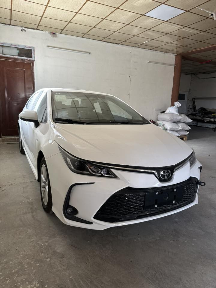 توێتا کرۆلا 2025 سفر کم کاتی نەشکاو سۆنەر کراوە نوکەدەرزی پێوە نیە 100دۆلار خوار بازار نرخ 152$. ***********
