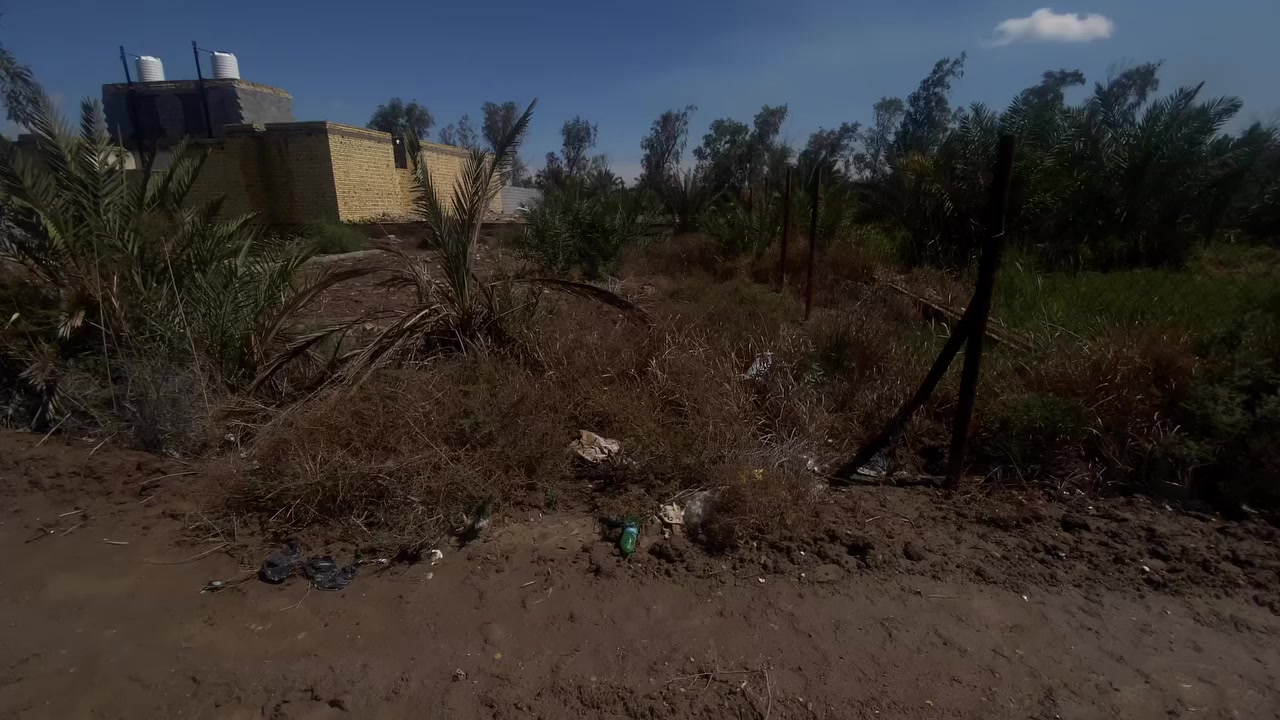 المساحة : 216متر
العنوان : الصخيين - السيطرة القديمة 

السعر يرضيك وبيها  مجال انزلك هم 

بالاتصال على الرقم ***********
