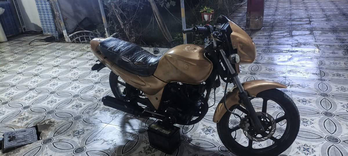 سايم محرك دايوان كهربائيّات كلهه شغاله سلف هندر بيها نقوصات بصيطه للبيع او مراوس مكان بغداد يوسفيه الدراجه كلك كلك كلك ***********
‏‪***********‬‏
