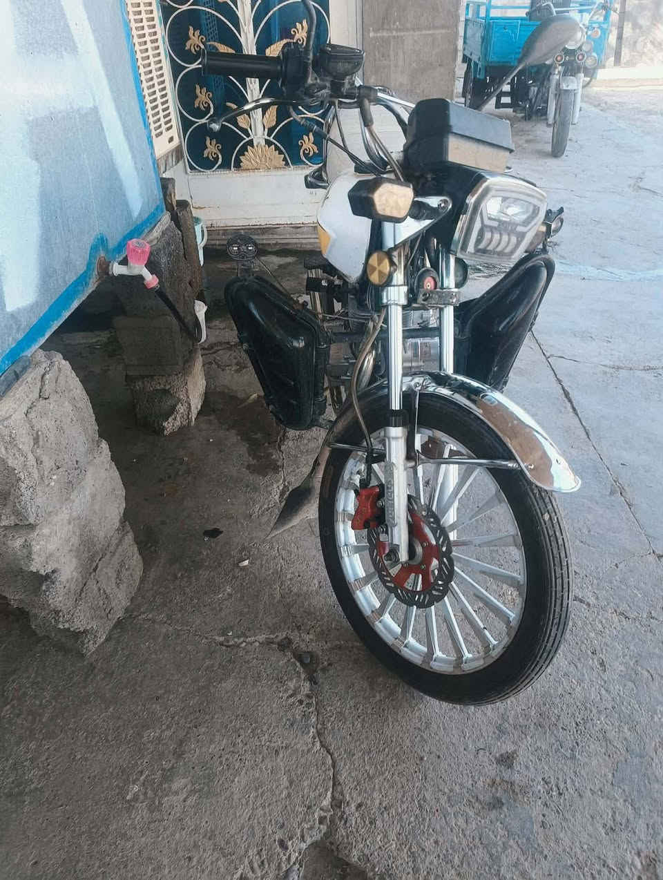 سلام عليكم دراجة سيفان سونك مديل 24 كفالة عامة مكاني تاجي سبع البور وهاذ رقمي*********** بي واتساب سعر 700 وبيهة مجال حك الجية
