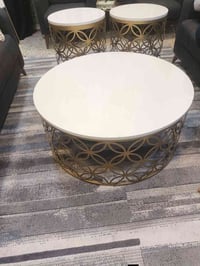 طاولة • ديكور