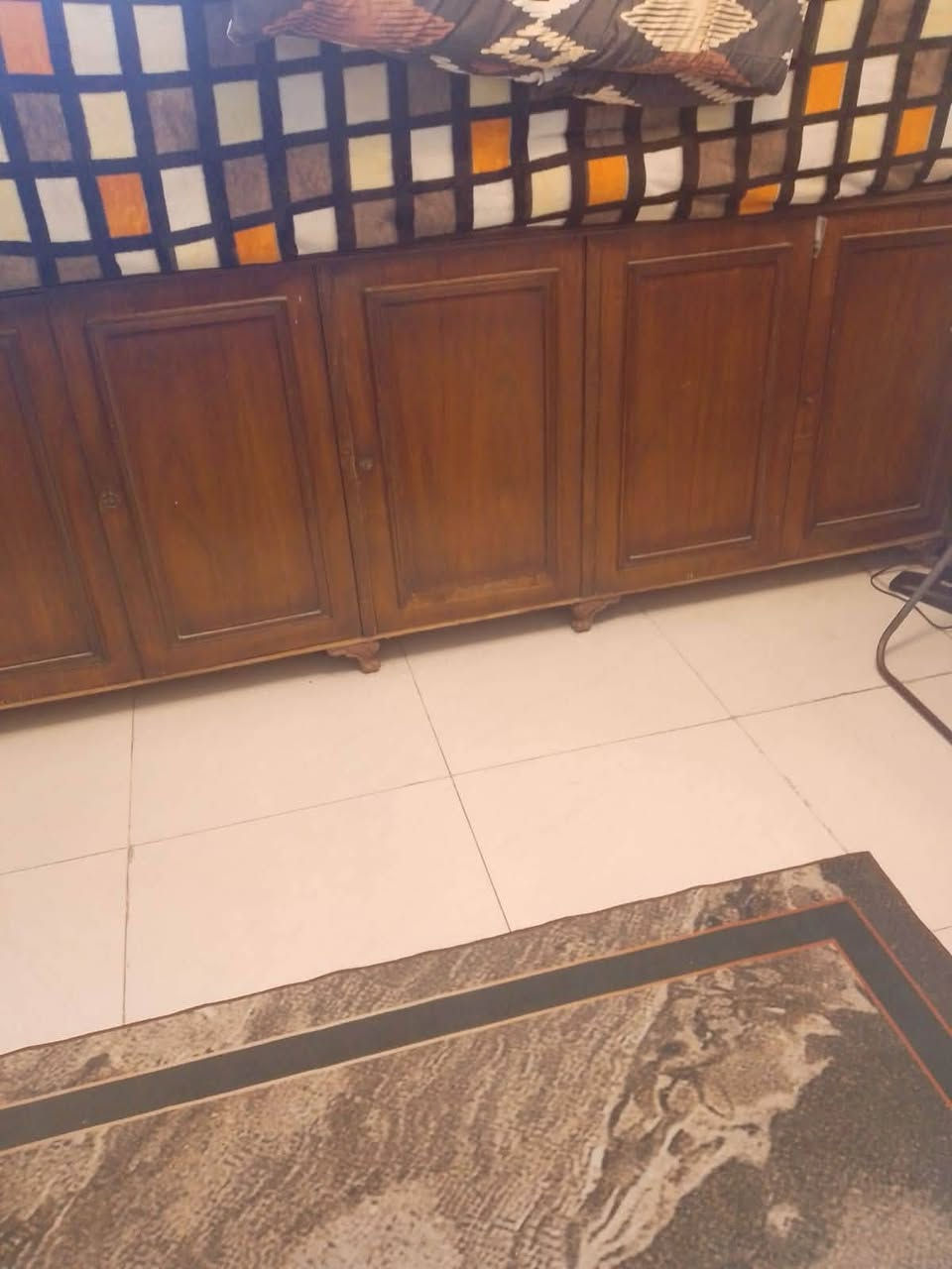 اغراض للبيع جدد بعدهم استفسار عل رقم***********
